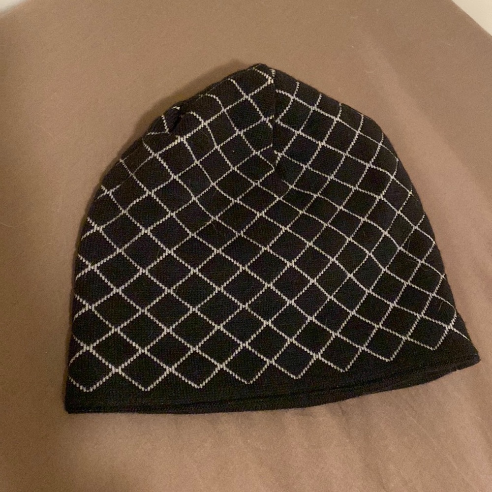 Black and gray quilted patterned beanie